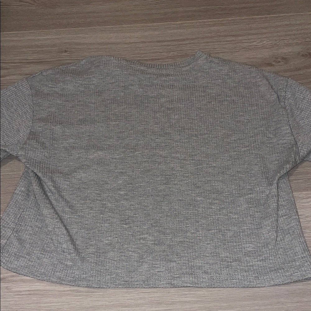 Gray Ribbed Knit Crop Top - Picture 4 of 4
